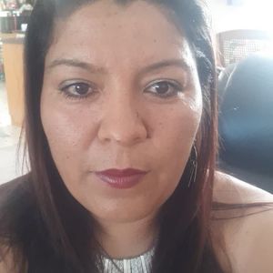 Meet your Posher, Maria esmeralda